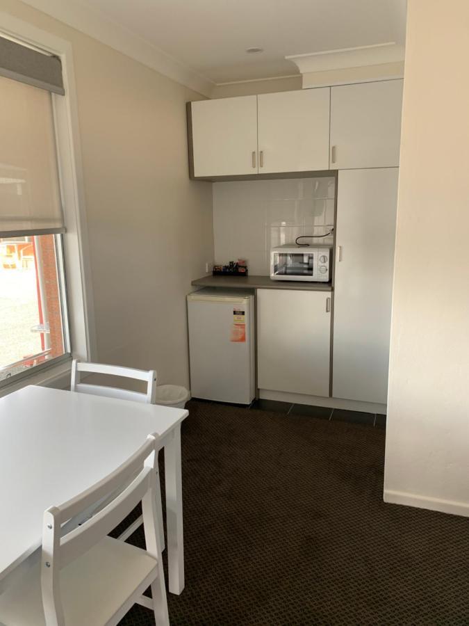 Altona Motel Uralla Eksteriør bilde